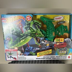 Hot Wheels City Robo Beasts Air Attack Dragon — NEW, Unopened!